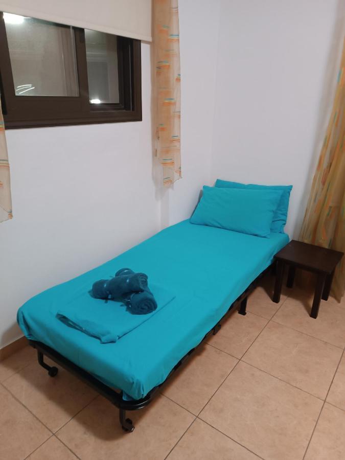 Pool Side 2 Bedroom Queens Gardens Complex Paphos Eksteriør bilde